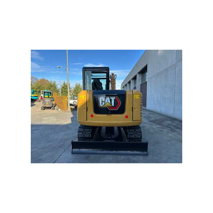Caterpillar - 2016 - 306