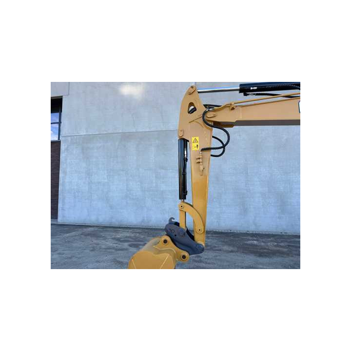 Caterpillar - 2016 - 306