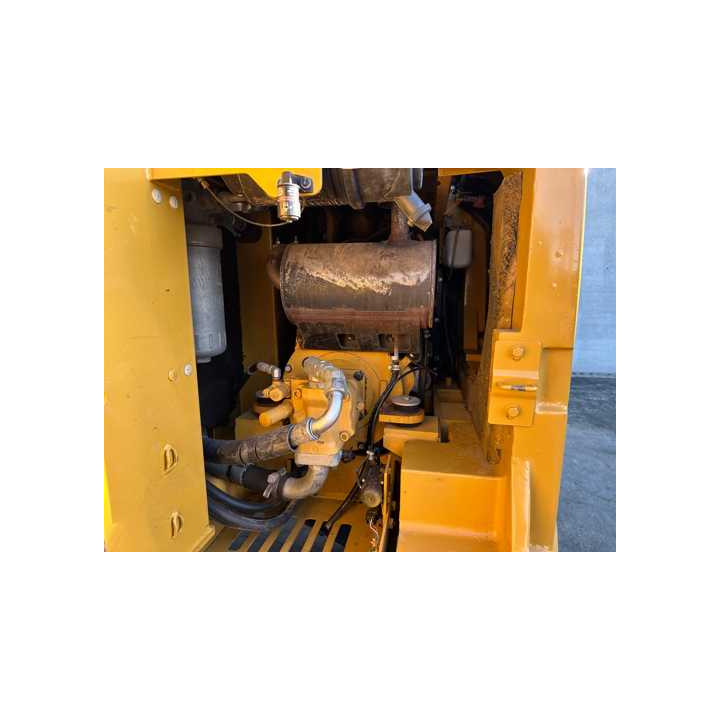 Caterpillar - 2016 - 306