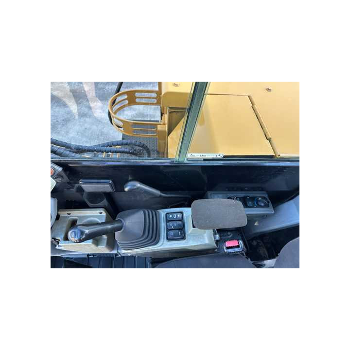 Caterpillar - 2016 - 306